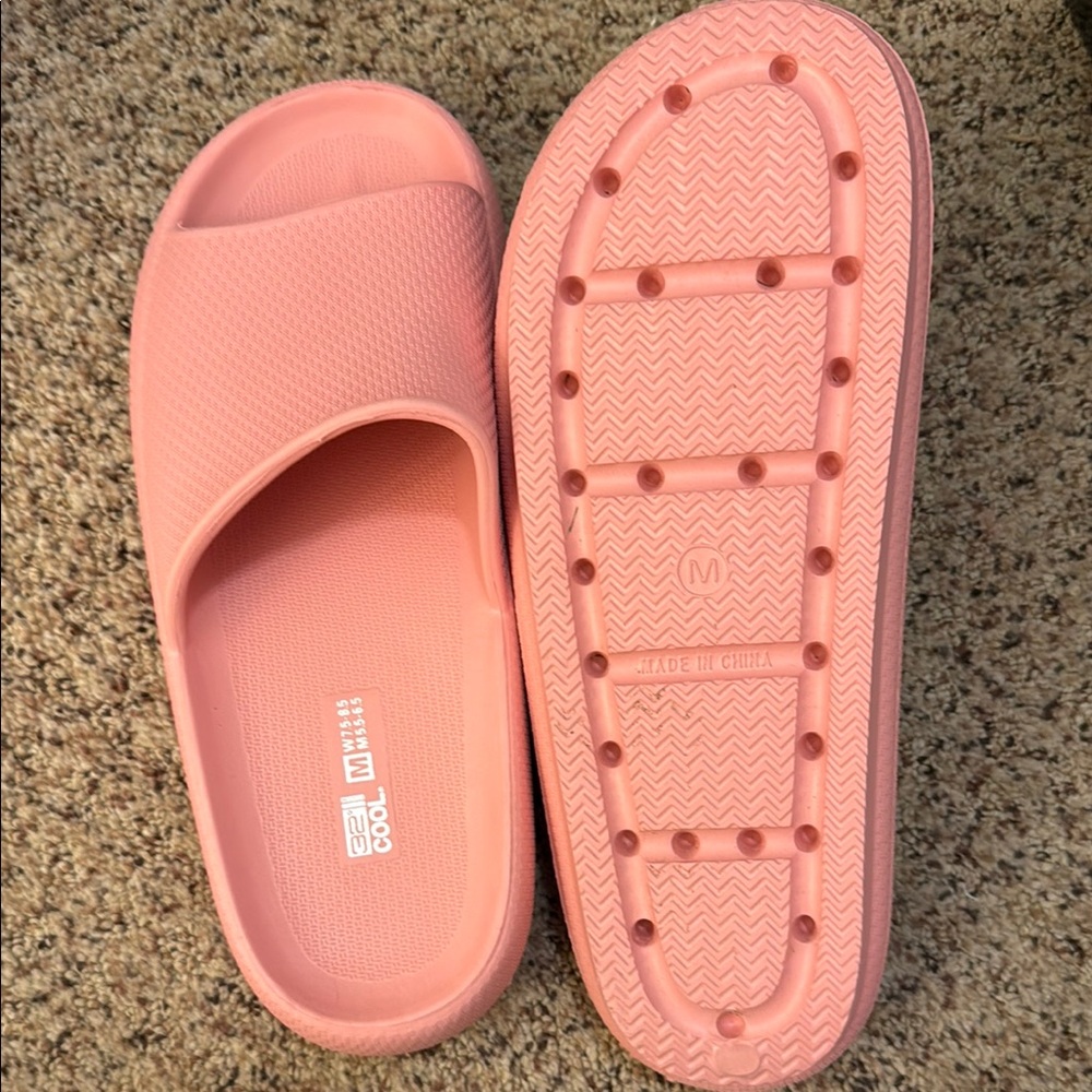 32 Degrees Pink Women's Sandals